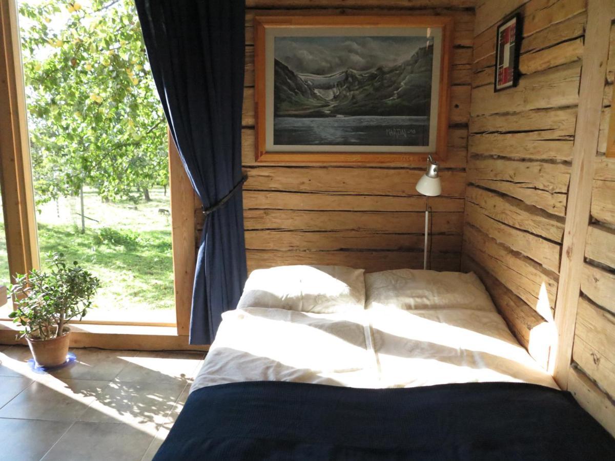 Mednieki Kalvene Guest House Krusati Eksteriør bilde